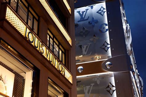 louis vuitton pandemic|LVMH grows sales as luxury shoppers show resilience .